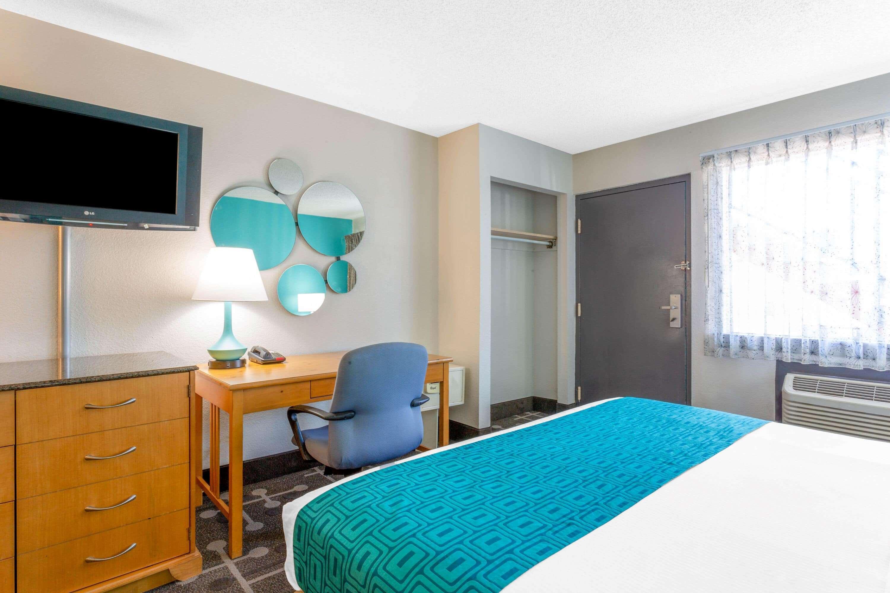 Howard Johnson By Wyndham Virginia Beach Exterior photo