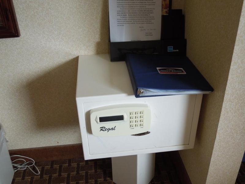 Howard Johnson By Wyndham Virginia Beach Exterior photo