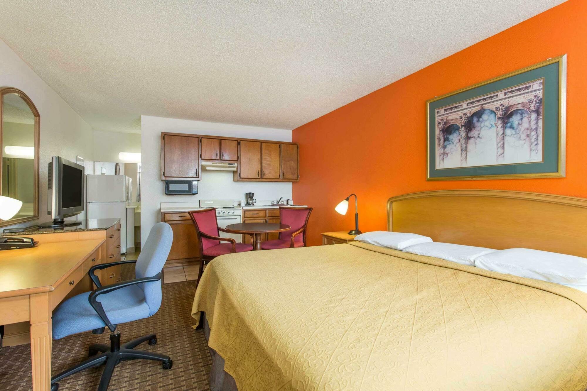 Howard Johnson By Wyndham Virginia Beach Exterior photo